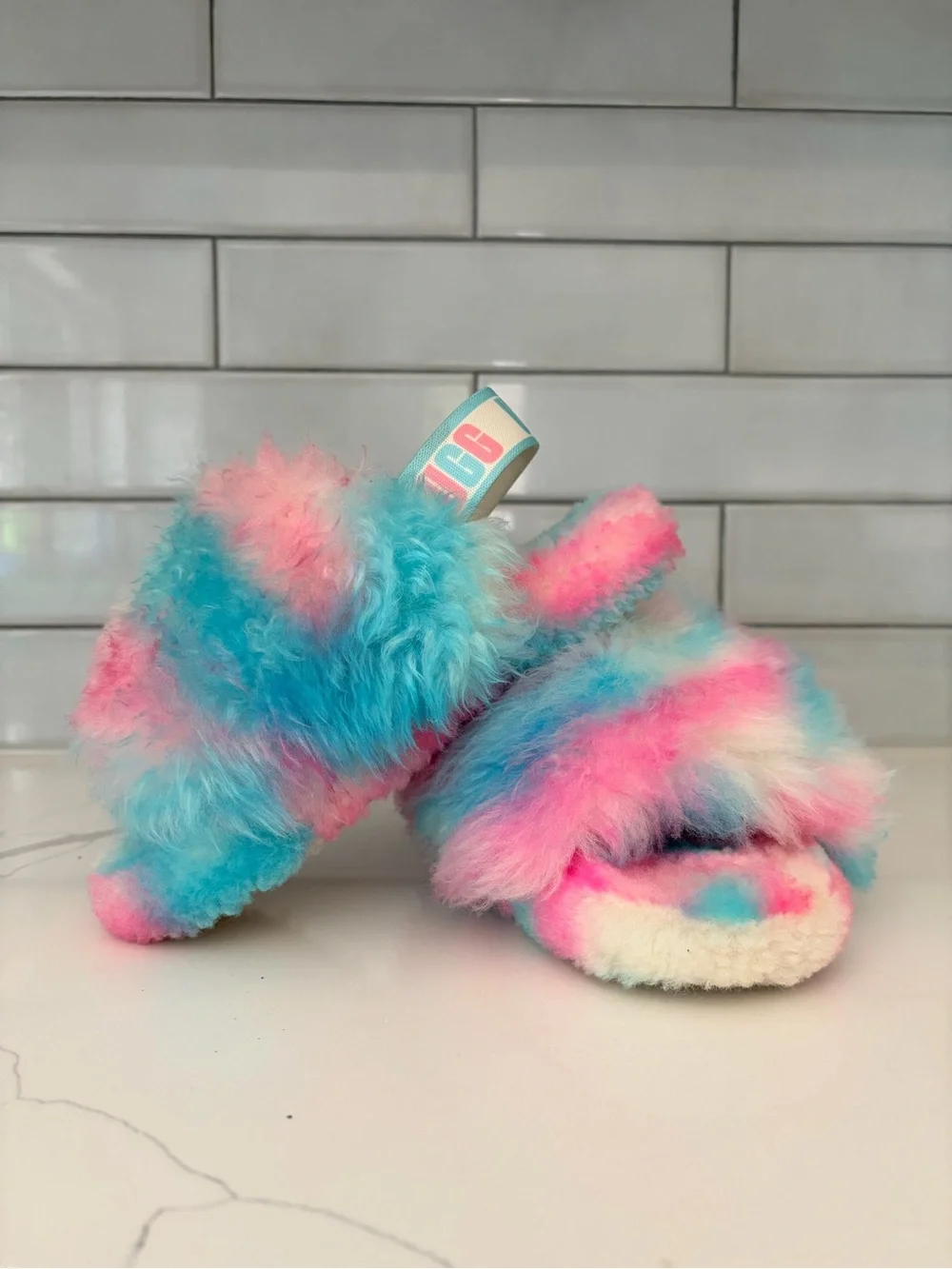 UGG Kids Tie-Dye Pink Blue White Fuzzy Slide Sandals size youth 1